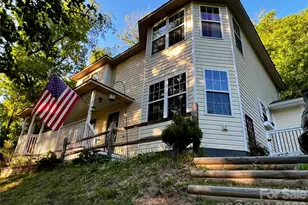 747 Osborne Rd, Clyde, NC 28721 - Photo 2