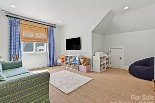 1948 Maryland Ave, Charlotte, NC 28209 - Photo 32