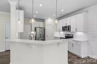 23206 Clarabelle Dr, Charlotte, NC 28273 - Photo 6