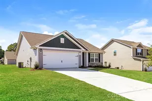 375 Kenyon Dr, Kings Mountain, NC 28086 - Photo 2
