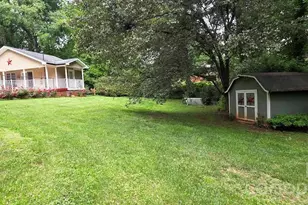 141 Brady Ln, Statesville, NC 28625 - Photo 2