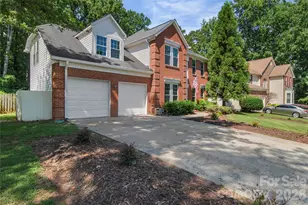 8615 Harmony Bridge Pl, Charlotte, NC 28216 - Photo 2