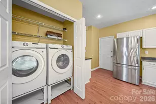 8615 Harmony Bridge Pl, Charlotte, NC 28216 - Photo 8