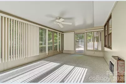106 Muirfield Court, Hendersonville, NC 28791 - Photo 18