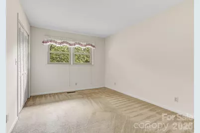 106 Muirfield Court, Hendersonville, NC 28791 - Photo 32