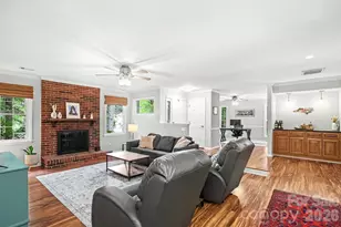 8207 White Horse Ln, Charlotte, NC 28270 - Photo 4