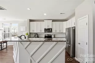 10005 Kings Parade Blvd, Charlotte, NC 28273 - Photo 6