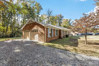 1840 Stoneyridge Drive, Charlotte, NC 28214 - Photo 22