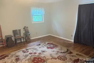 3880 Love Rd, Claremont, NC 28610 - Photo 8