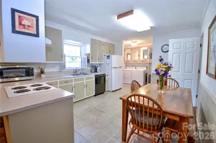 2404 Wedgewood Dr, Salisbury, NC 28146 - Photo 10