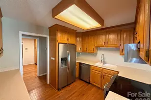 8400 Chestnut Oak Ct, Harrisburg, NC 28075 - Photo 2