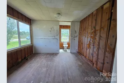 1127 N Mountain Street, Blacksburg, SC 29702 - Photo 22