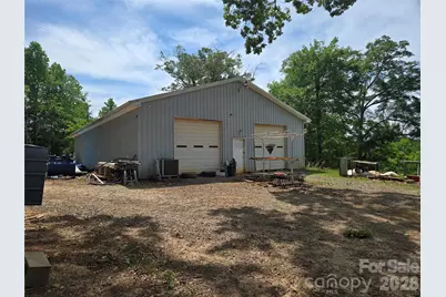 1127 N Mountain Street, Blacksburg, SC 29702 - Photo 10