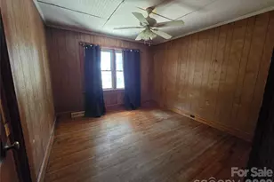 1127 N Mountain St, Blacksburg, SC 29702 - Photo 22