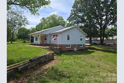 1127 N Mountain Street, Blacksburg, SC 29702 - Photo 2