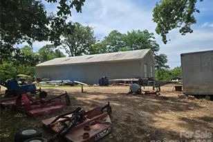 1127 N Mountain St, Blacksburg, SC 29702 - Photo 2