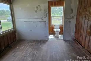 1127 N Mountain St, Blacksburg, SC 29702 - Photo 24
