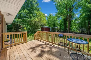 2111 Shalimar Dr, Charlotte, NC 28216 - Photo 28