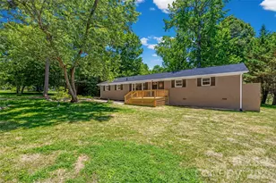 2111 Shalimar Dr, Charlotte, NC 28216 - Photo 24