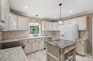 4013 Carlton Dr, Claremont, NC 28610 - Photo 14