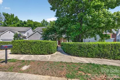 9200 Royal Highlands Court, Charlotte, NC 28277 - Photo 2