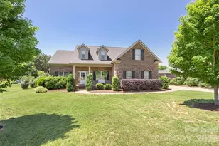 5286 Ivy Spring Ln, Concord, NC 28025 - Photo 2