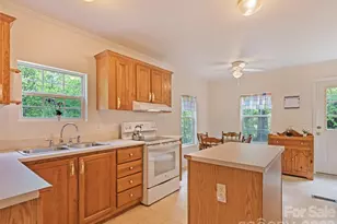 122 Mastiff Hollow Dr, Waynesville, NC 28785 - Photo 10