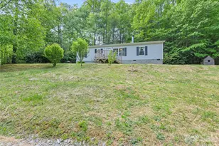 122 Mastiff Hollow Dr, Waynesville, NC 28785 - Photo 1