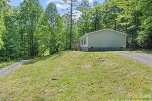 122 Mastiff Hollow Dr, Waynesville, NC 28785 - Photo 4