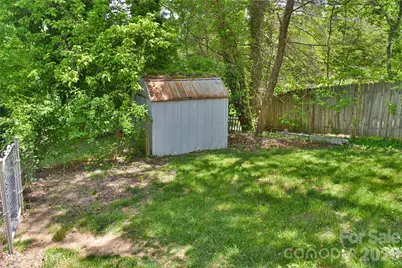 101 E Skyland Circle, Asheville, NC 28804 - Photo 22