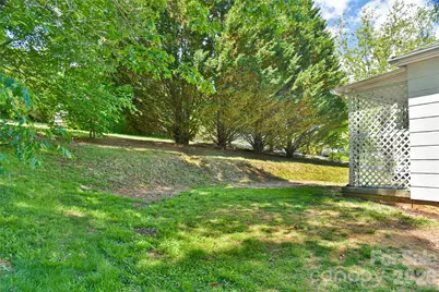 101 E Skyland Circle, Asheville, NC 28804 - Photo 20