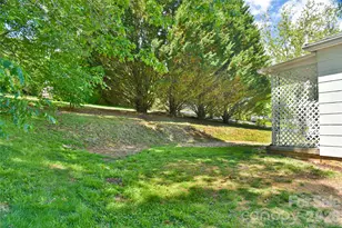 101 E Skyland Cir, Asheville, NC 28804 - Photo 20