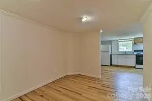 101 E Skyland Cir, Asheville, NC 28804 - Photo 16