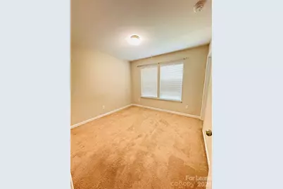 9704 Hanberry Boulevard, Charlotte, NC 28213 - Photo 4