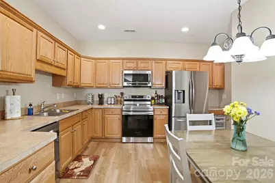 2118 N Castle Court, Matthews, NC 28105 - Photo 14