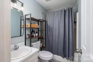 807 Willow Ln, Bessemer City, NC 28016 - Photo 10
