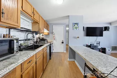 9501 Shannon Green Drive, Charlotte, NC 28213 - Photo 10