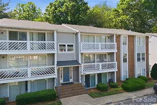 9501 Shannon Green Dr, Charlotte, NC 28213 - Photo 2