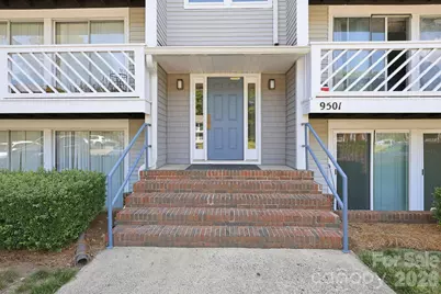 9501 Shannon Green Drive, Charlotte, NC 28213 - Photo 4