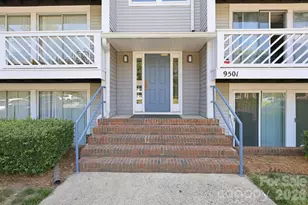 9501 Shannon Green Dr, Charlotte, NC 28213 - Photo 4