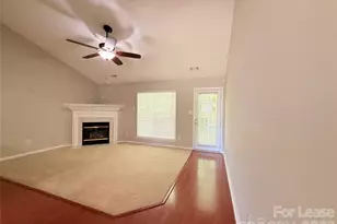 10553 Gold Pan Rd, Charlotte, NC 28215 - Photo 4
