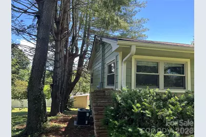 28 S College Street, Weaverville, NC 28787 - Photo 26