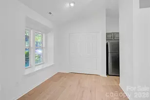 2734 Tiergarten Ln, Charlotte, NC 28210 - Photo 12