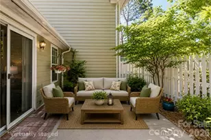 2734 Tiergarten Ln, Charlotte, NC 28210 - Photo 8