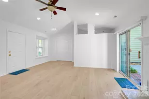 2734 Tiergarten Ln, Charlotte, NC 28210 - Photo 32