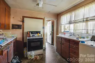 105 Liberty St, Asheville, NC 28803 - Photo 14