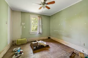 105 Liberty St, Asheville, NC 28803 - Photo 16