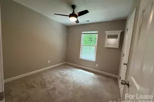 431 Kingville Dr, Charlotte, NC 28213 - Photo 6