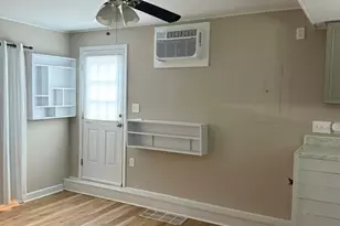 431 Kingville Dr, Charlotte, NC 28213 - Photo 10