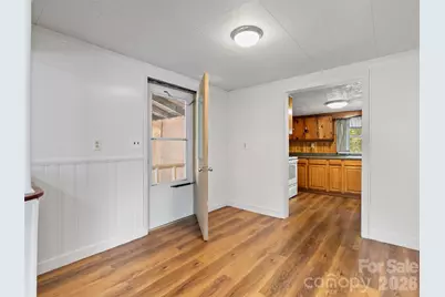 160 Cooper Street, Canton, NC 28716 - Photo 6